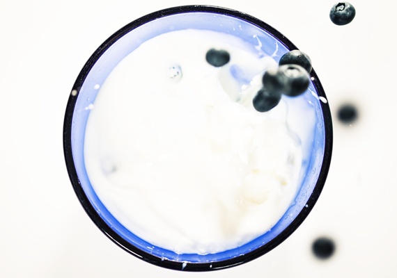 blueberries_yogurt